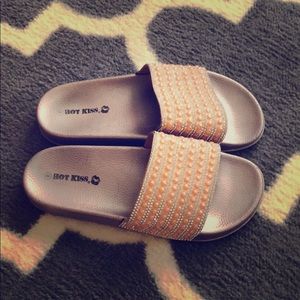 Hotkiss slip on shoes pink rhinestones size 8